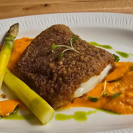 Logis Restaurant Le Kalliste Йер