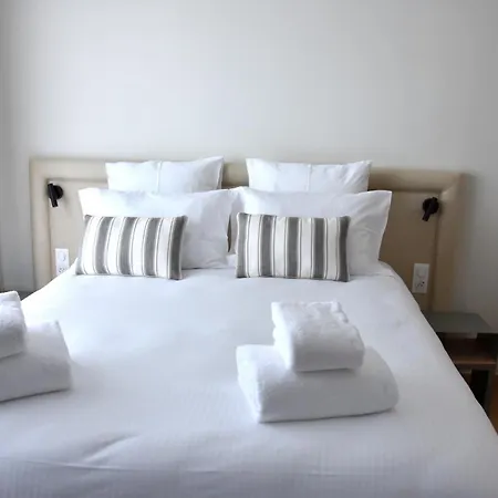 Logis Restaurant Le Kalliste 2* Йер