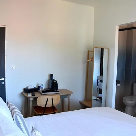 Logis Restaurant Le Kalliste 2* Йер
